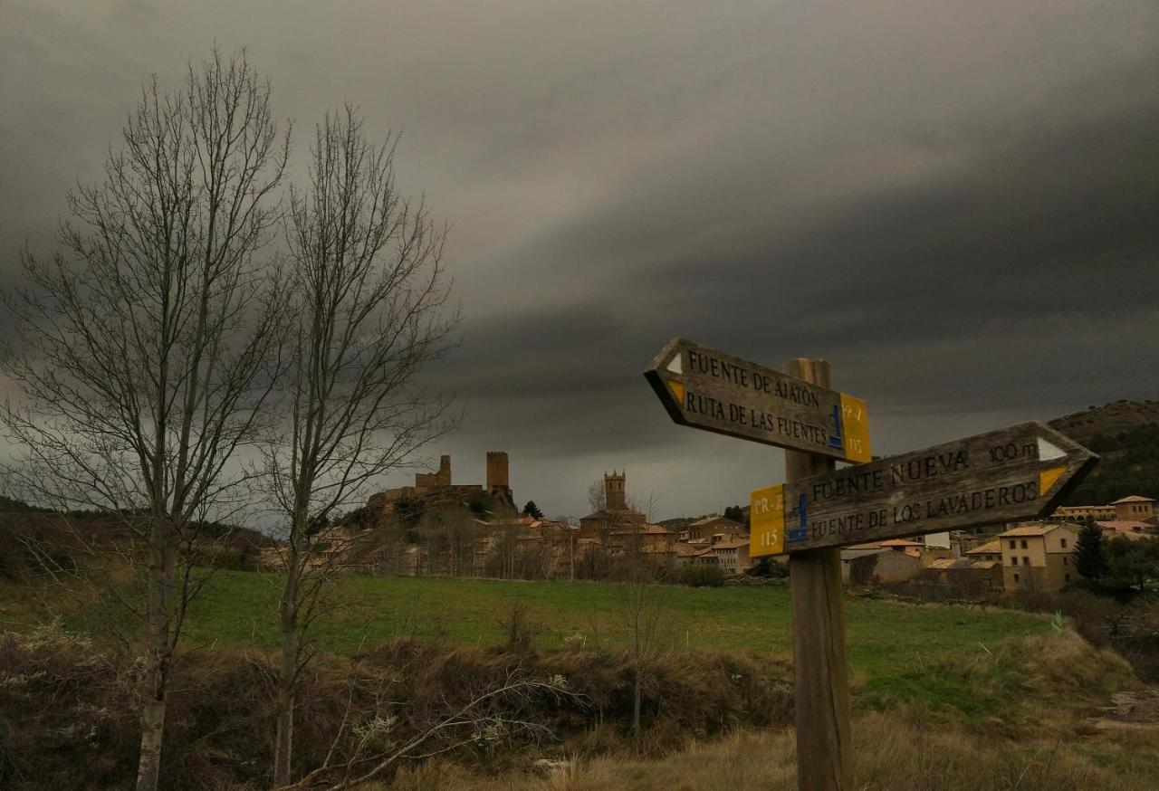 Posada De Uncastillo Buitenkant foto